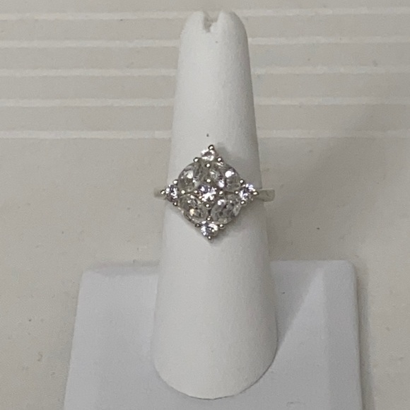 Jewelry - Sterling Silver 925 CZ Ring Sz 7